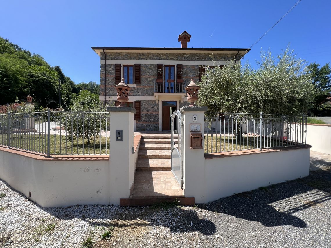 Villa Matilde | Lunigiana Mare - Case e ville - Lunigiana mare, Sarzana & Colline del Sole