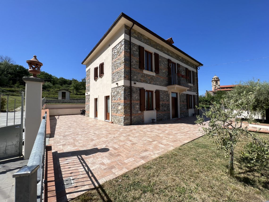 Villa Matilde | Lunigiana Mare - Case e ville - Lunigiana mare, Sarzana & Colline del Sole