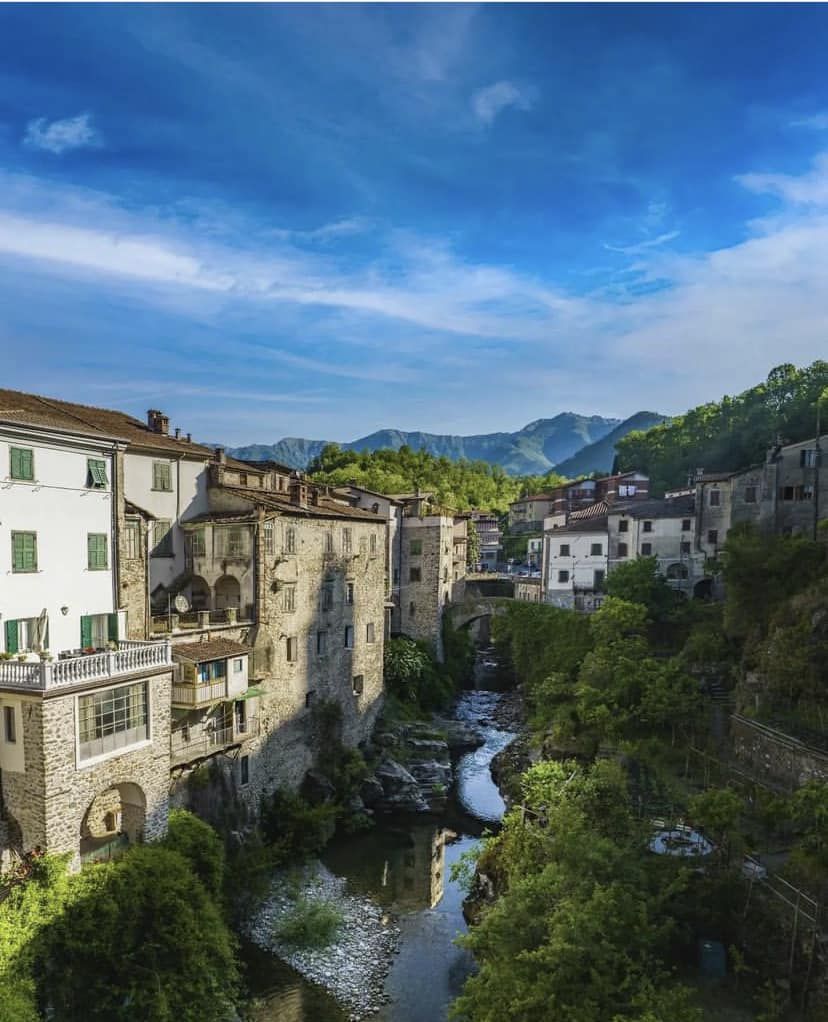 Casa Torre con Vista  | Lunigiana Mare - Case e ville - Lunigiana mare, Sarzana & Colline del Sole