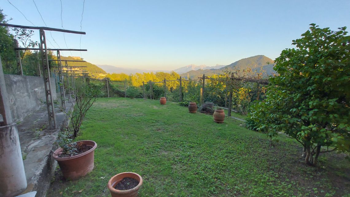 Villa al sole della Toscana  | Lunigiana Mare - Case e ville - Lunigiana mare, Sarzana & Colline del Sole